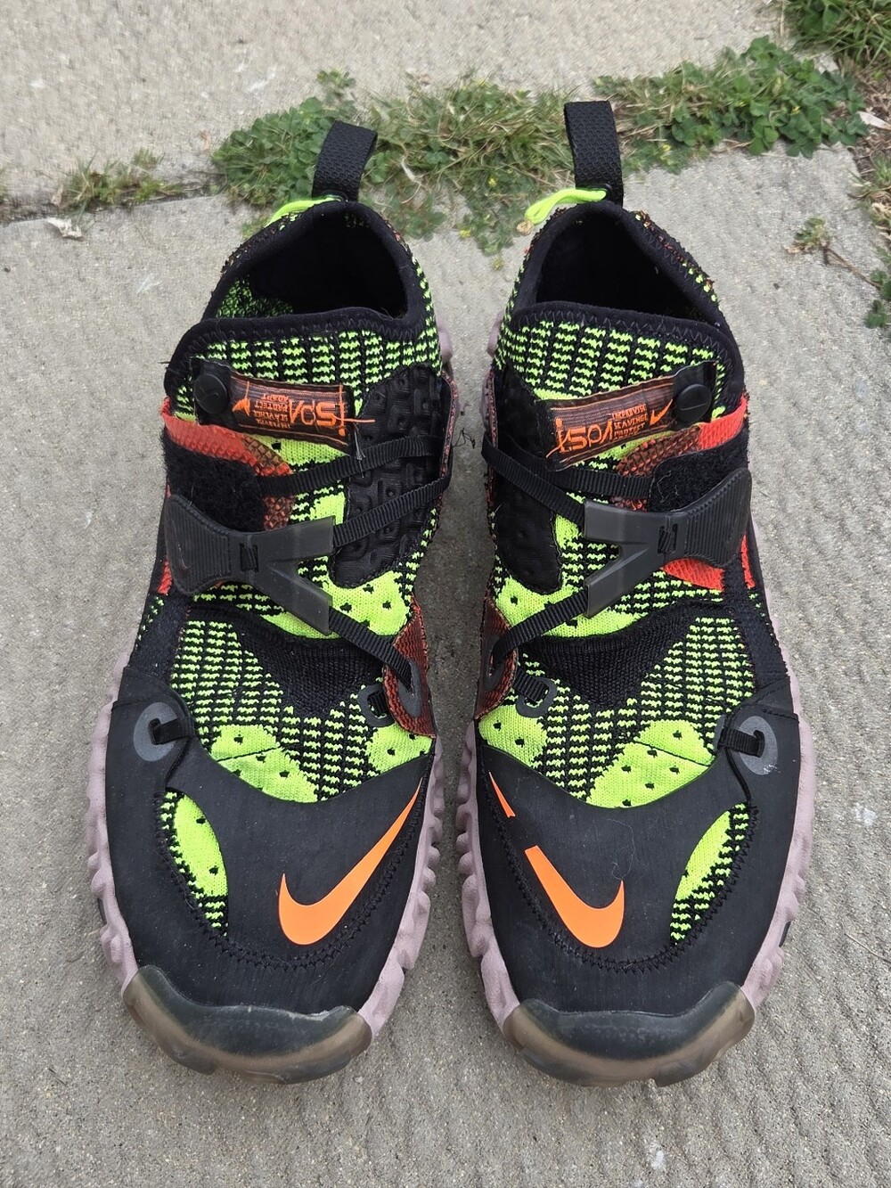 Nike ISPA OverReact Flyknit 'Crimson Volt'